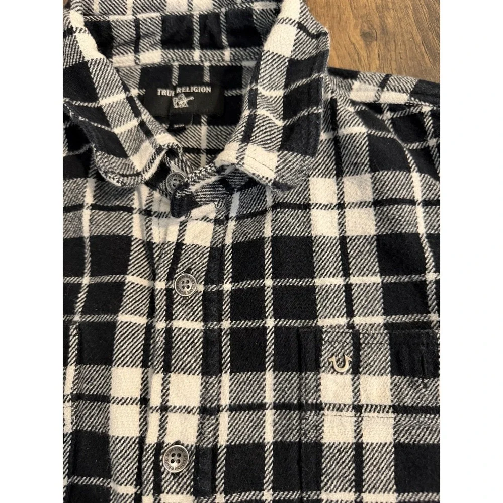 True Religion Shirt Mens Medium Black White Button Plaid Flannel Casual
